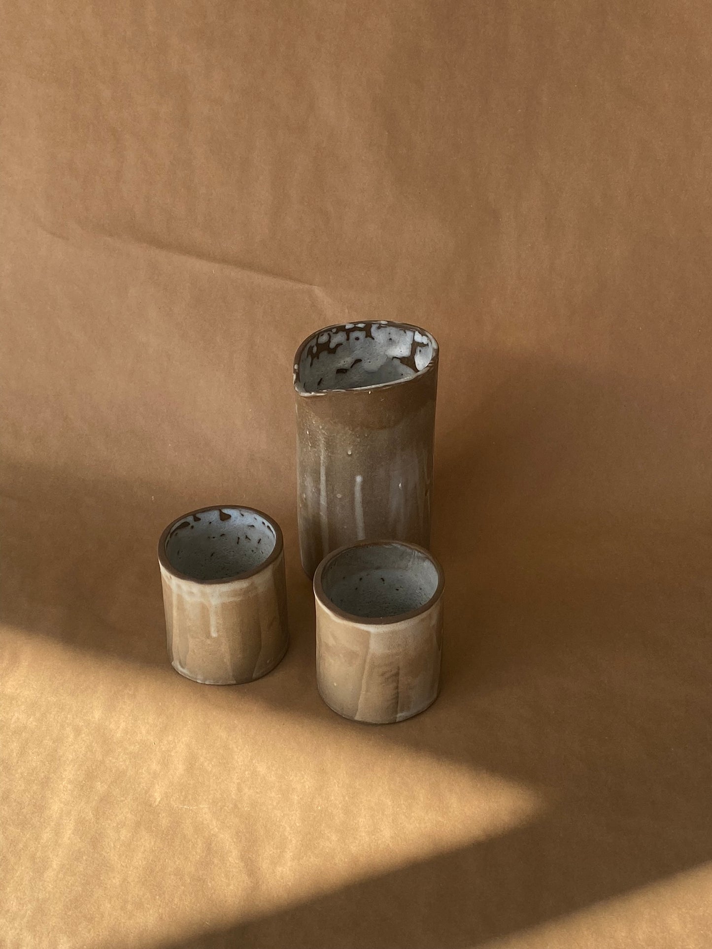 Set Ferro · Jarra y 2 Tazas